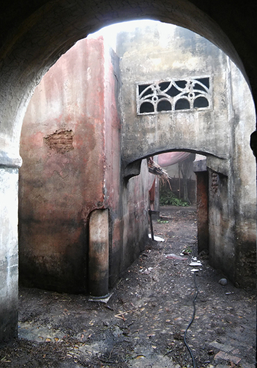 Graphenstone for cinema and television stages